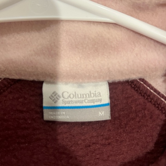 Columbia sweater - Picture 2 of 2